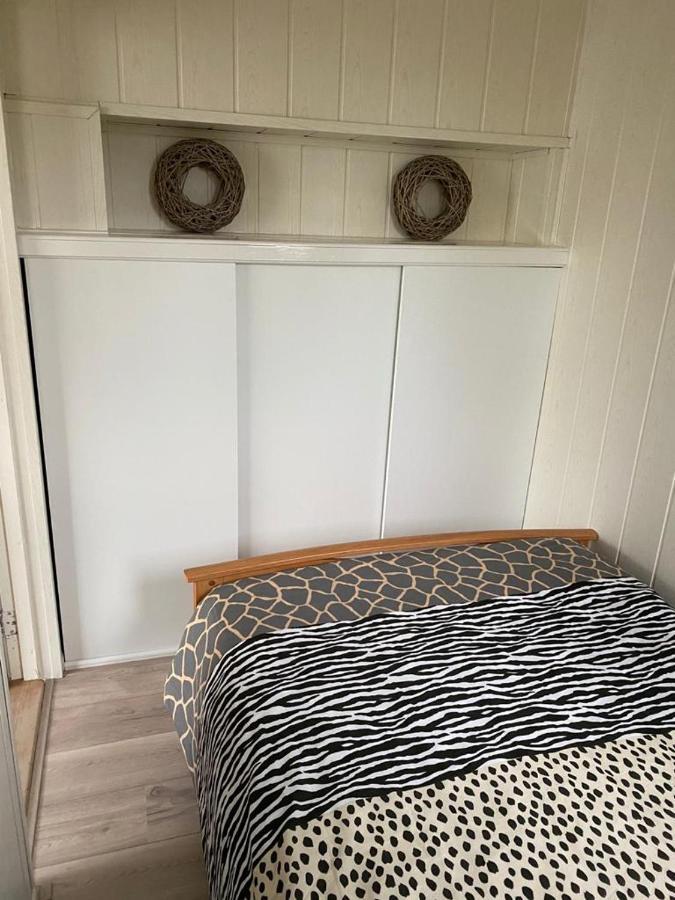 Bungalow Scheldezicht In Zeeland Dicht Bij Zee Scherpenisse Extérieur photo