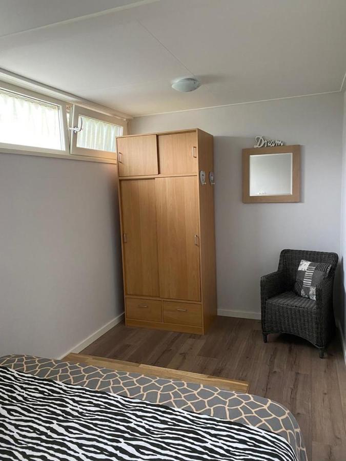 Bungalow Scheldezicht In Zeeland Dicht Bij Zee Scherpenisse Extérieur photo