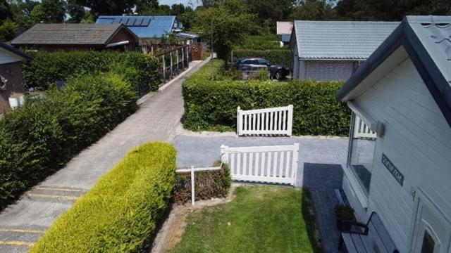 Bungalow Scheldezicht In Zeeland Dicht Bij Zee Scherpenisse Extérieur photo